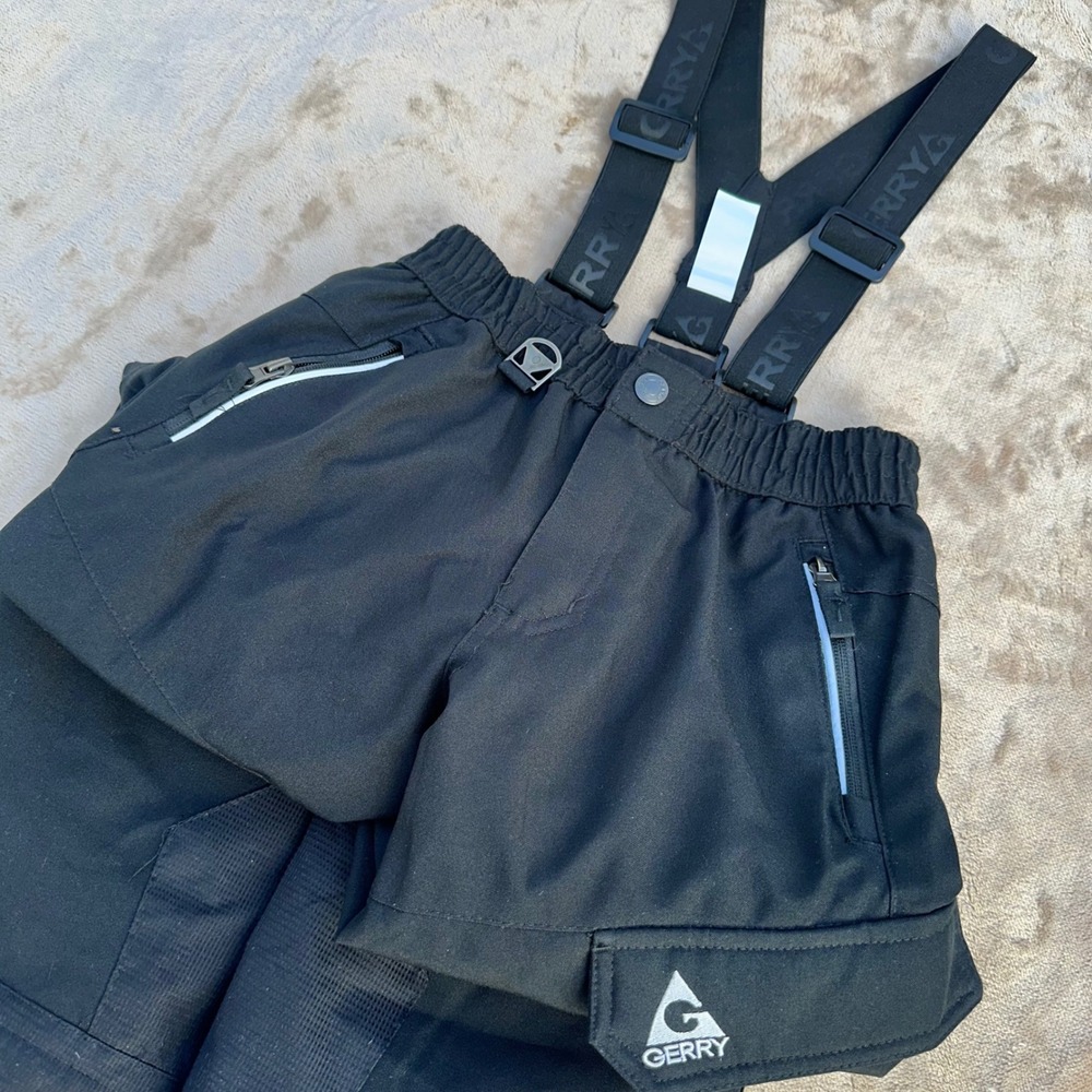 Gerry Snow Pants Kids Small Black Insulated Suspenders Cargo Pockets Excellent